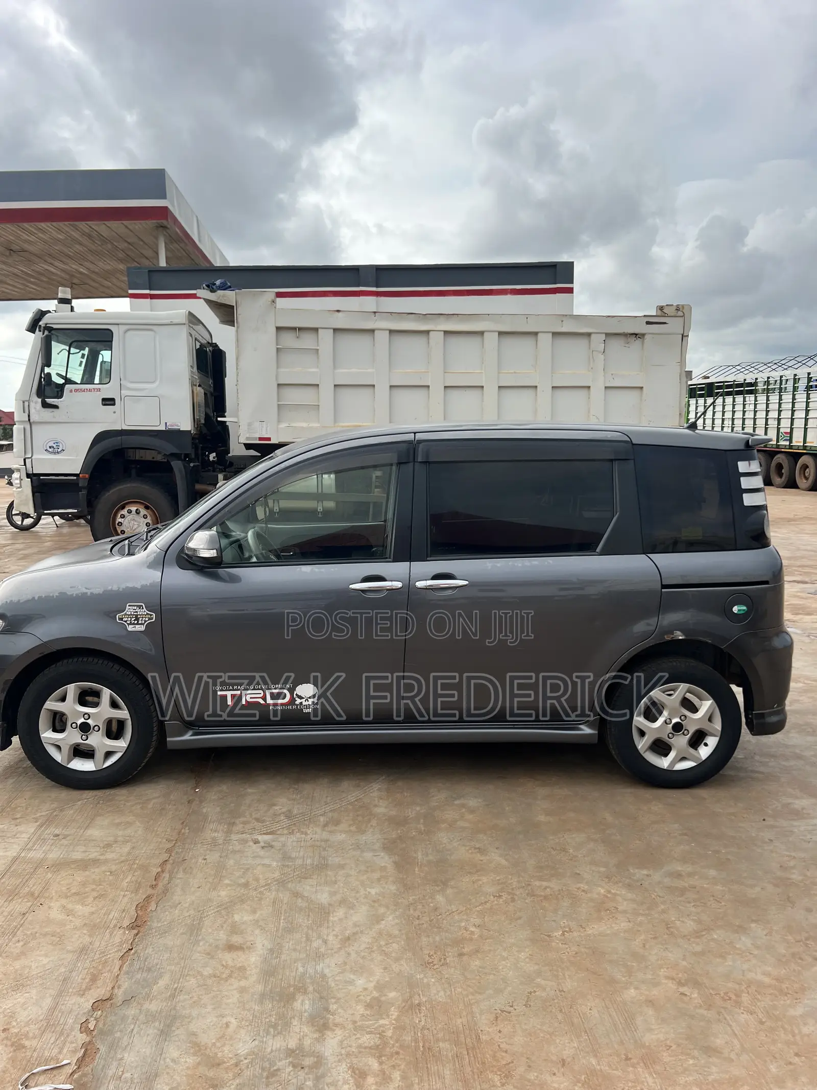 Toyota Sienta 1.5 FWD 2012 Beige