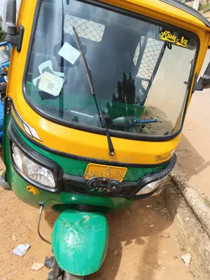 TVS King Deluxe Plus iTouch Start 2025 Green