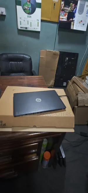 New Laptop Dell Latitude 5320 16GB Intel Core i7 SSD 256GB