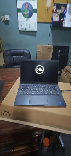 New Laptop Dell Latitude 5320 16GB Intel Core i7 SSD 256GB