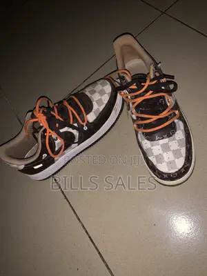 Original Nike Sneakers