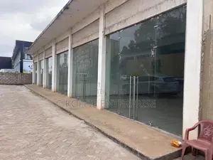 1000 SQM Showroom for Rent at Spintex