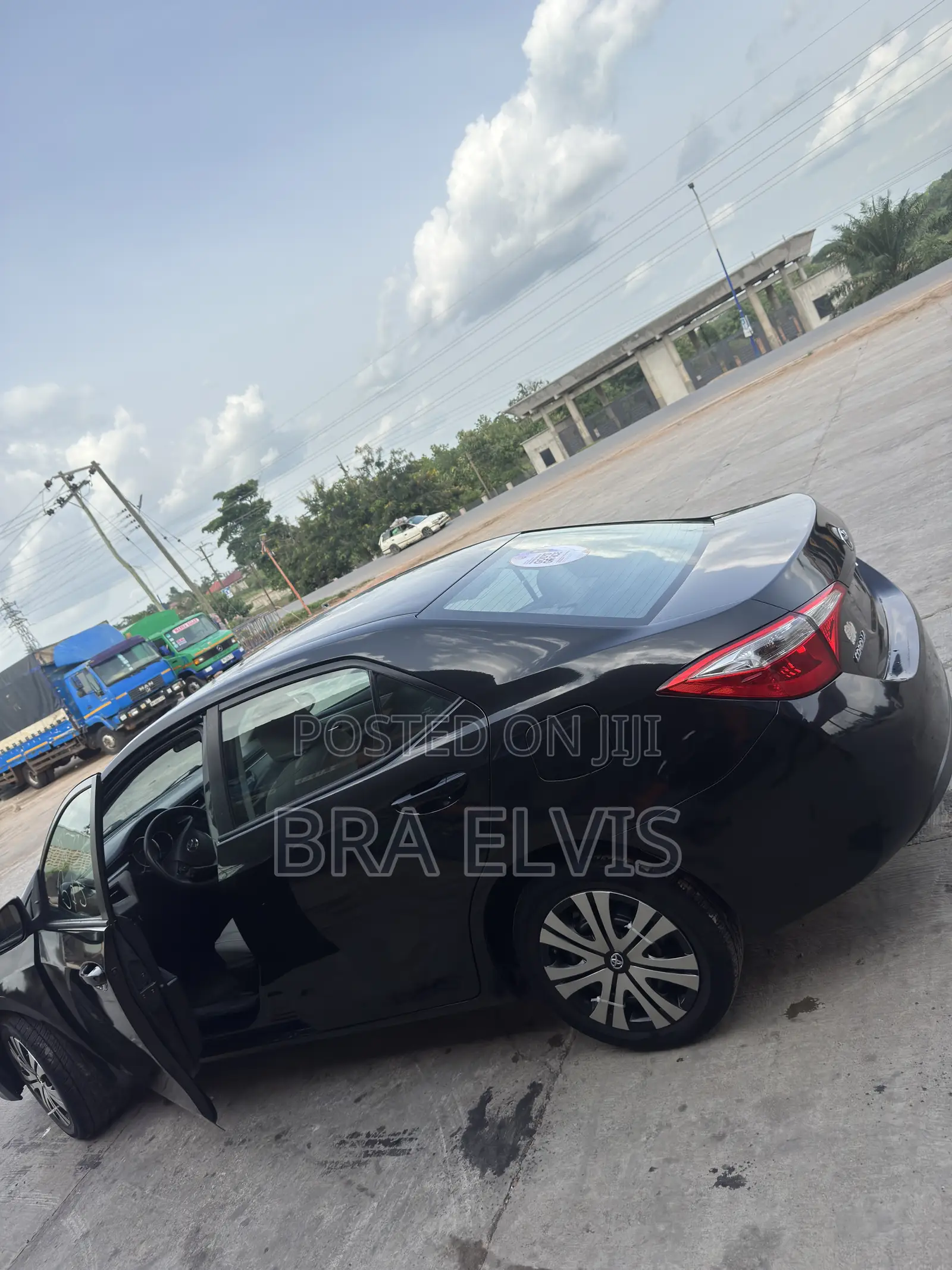 Toyota Corolla LE Eco 4dr Sedan (1.8L 4cyl CVT) 2014 Black