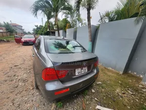 BMW 330i 2010 Gray