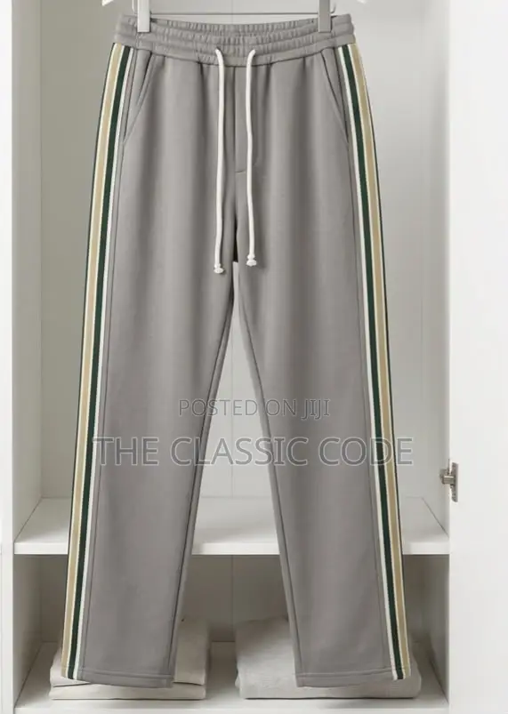 Fleece Joggers Available Now Sizes : Xl, 2xl and 3xl