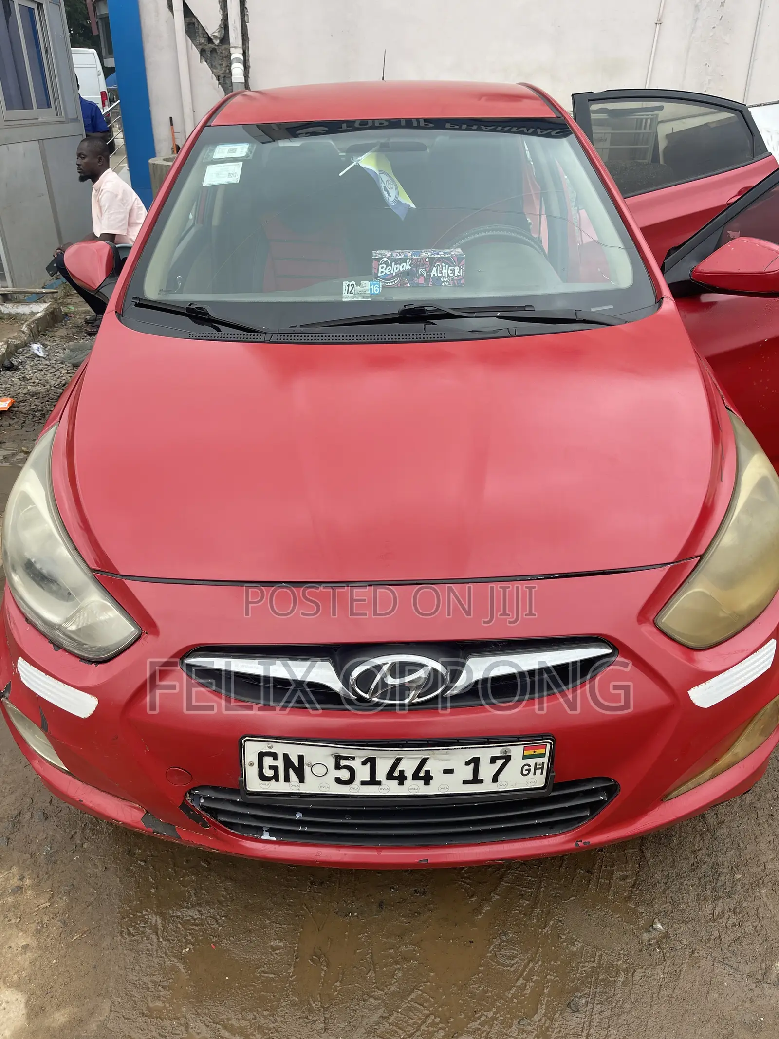 Hyundai Accent SE 2012