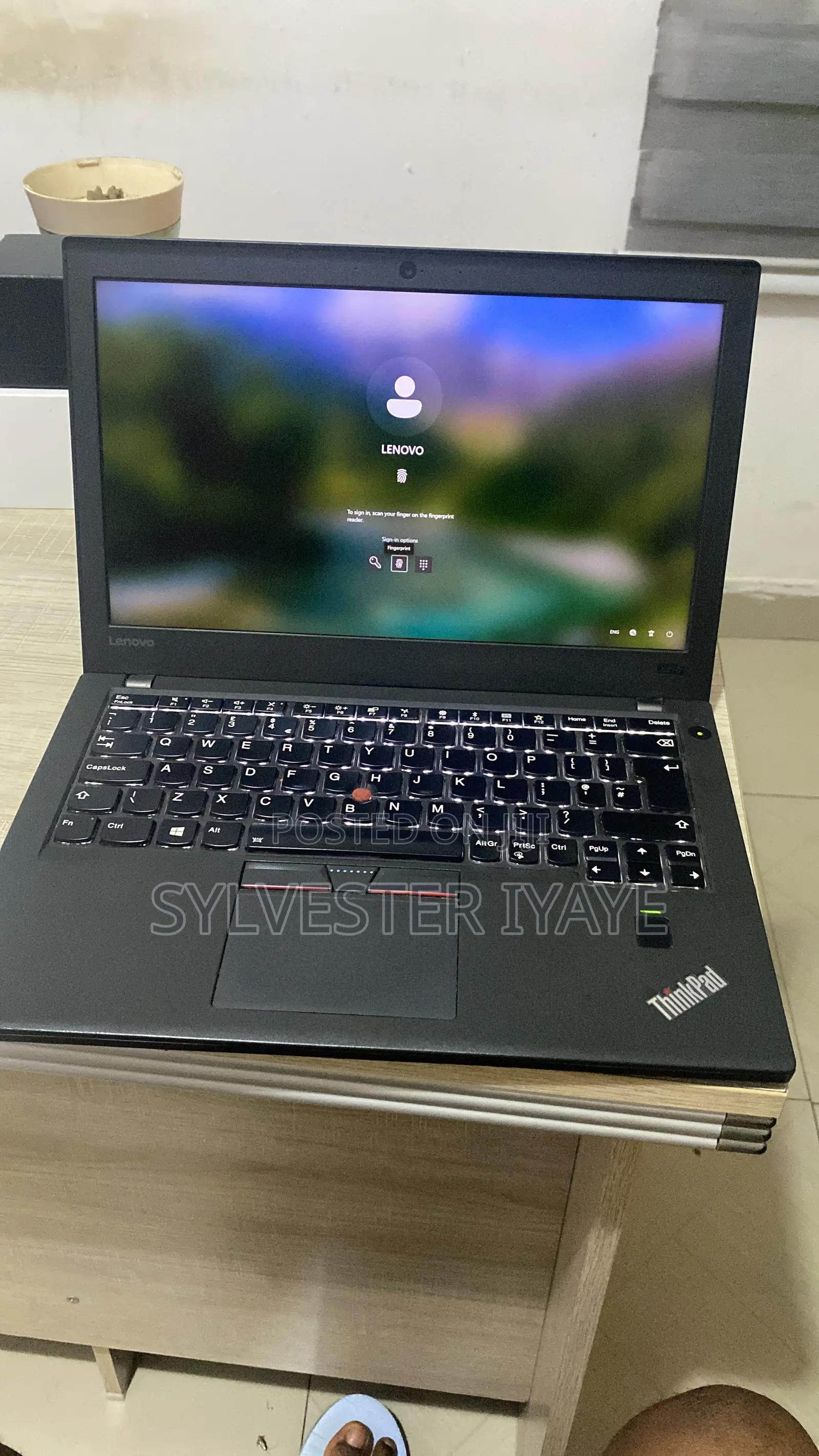 Laptop Lenovo ThinkPad X270 8GB Intel Core i5 HDD+SSD 256GB