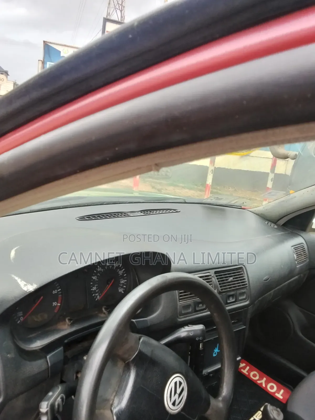 Volkswagen Golf 2000 Red