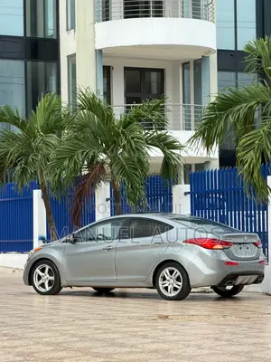 Hyundai Elantra 2012 Gray