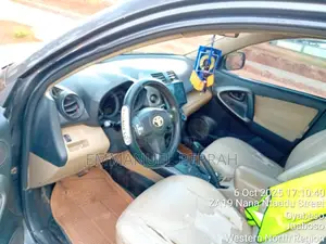 Toyota RAV4 2012 Gray