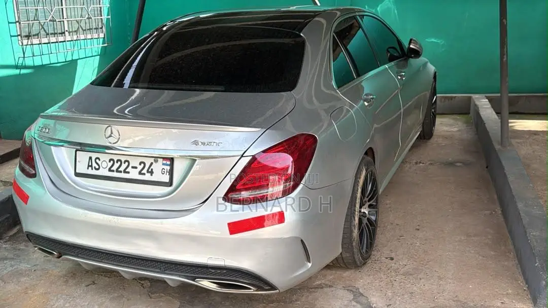 Mercedes-Benz C300 2015 Silver