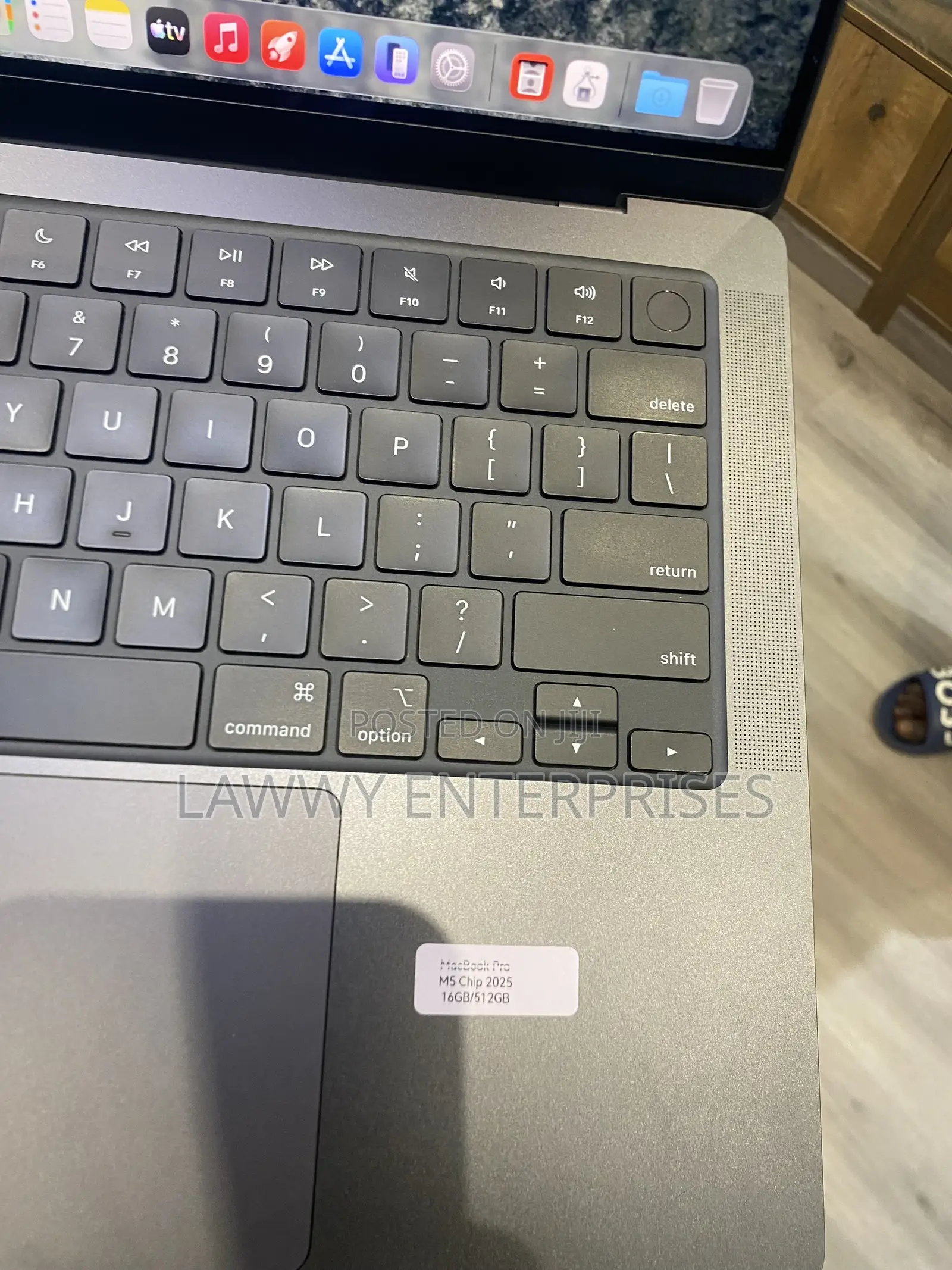 Laptop Apple MacBook Pro 2025 M5 16GB Apple M5 Pro SSD 512GB