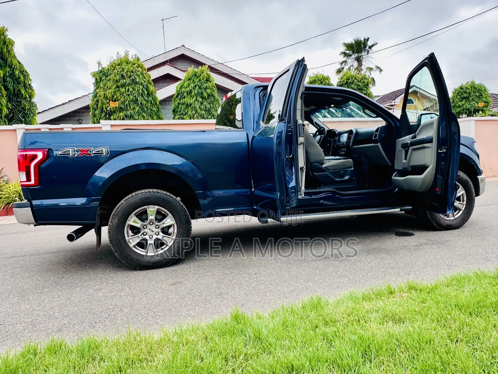 Ford F-150 XLT 4x2 SuperCrew Cab Styleside 6.5 ft. box 157 in. WB 2017 Blue