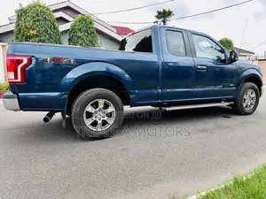 Ford F-150 XLT 4x2 SuperCrew Cab Styleside 6.5 ft. box 157 in. WB 2017 Blue