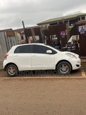 Toyota Vitz 2012 White
