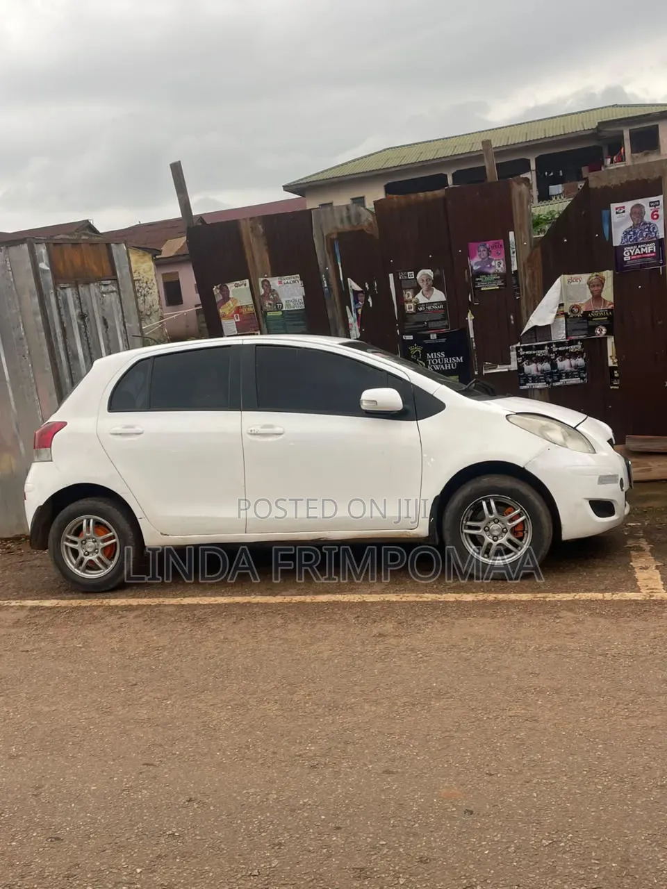 Toyota Vitz 2012 White