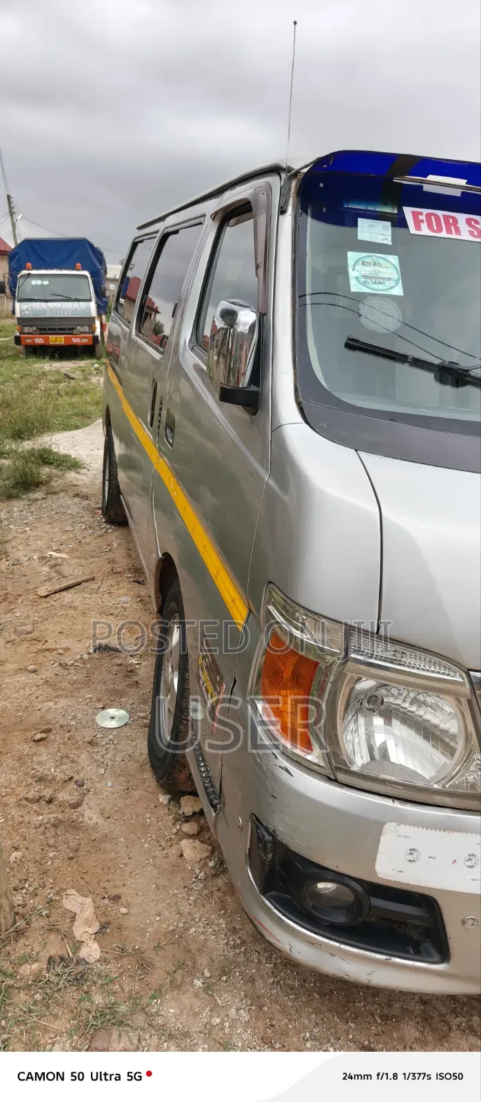 Nissan Caravan (Urvan) 2012 Silver