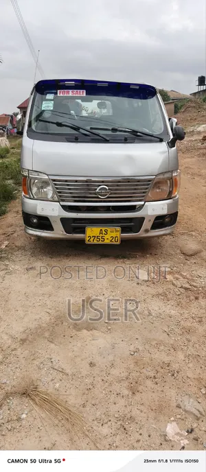 Nissan Caravan (Urvan) 2012 Silver