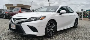Toyota Camry 2019 White