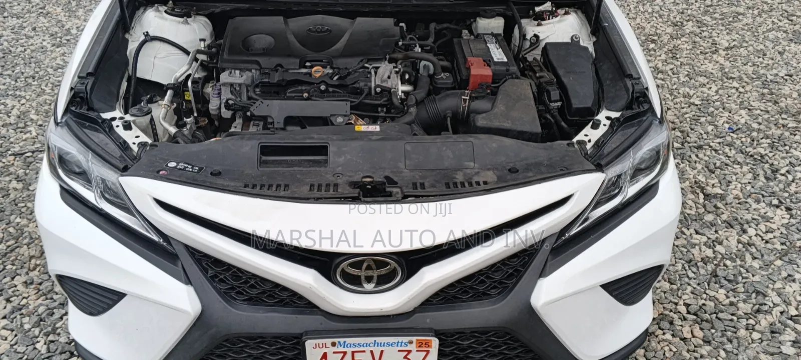 Toyota Camry 2019 White