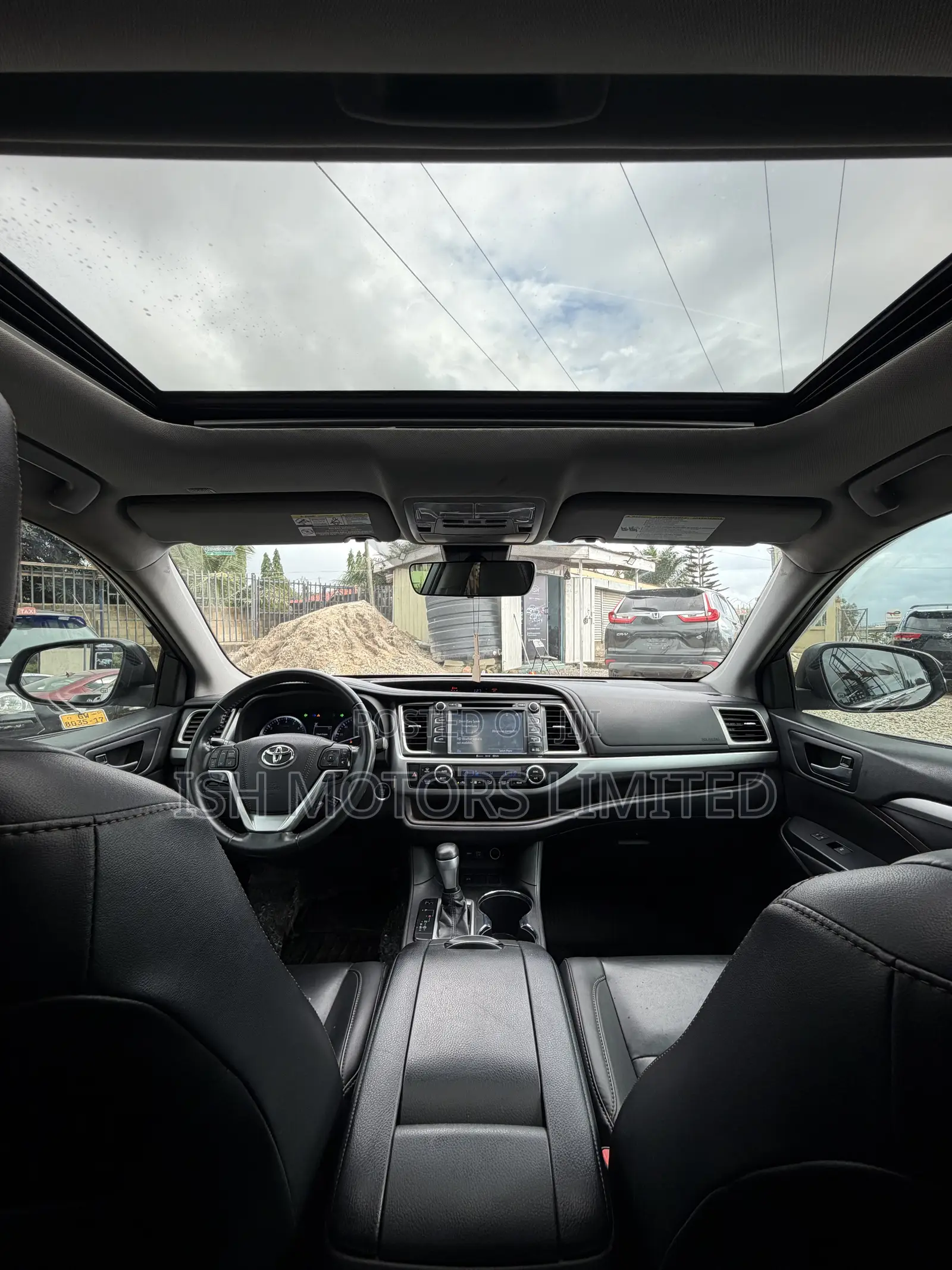 Toyota Highlander XLE 2019 Brown