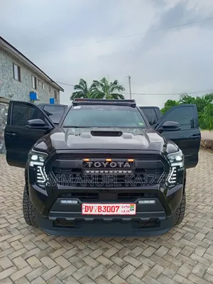 Toyota Tacoma 2025 Black