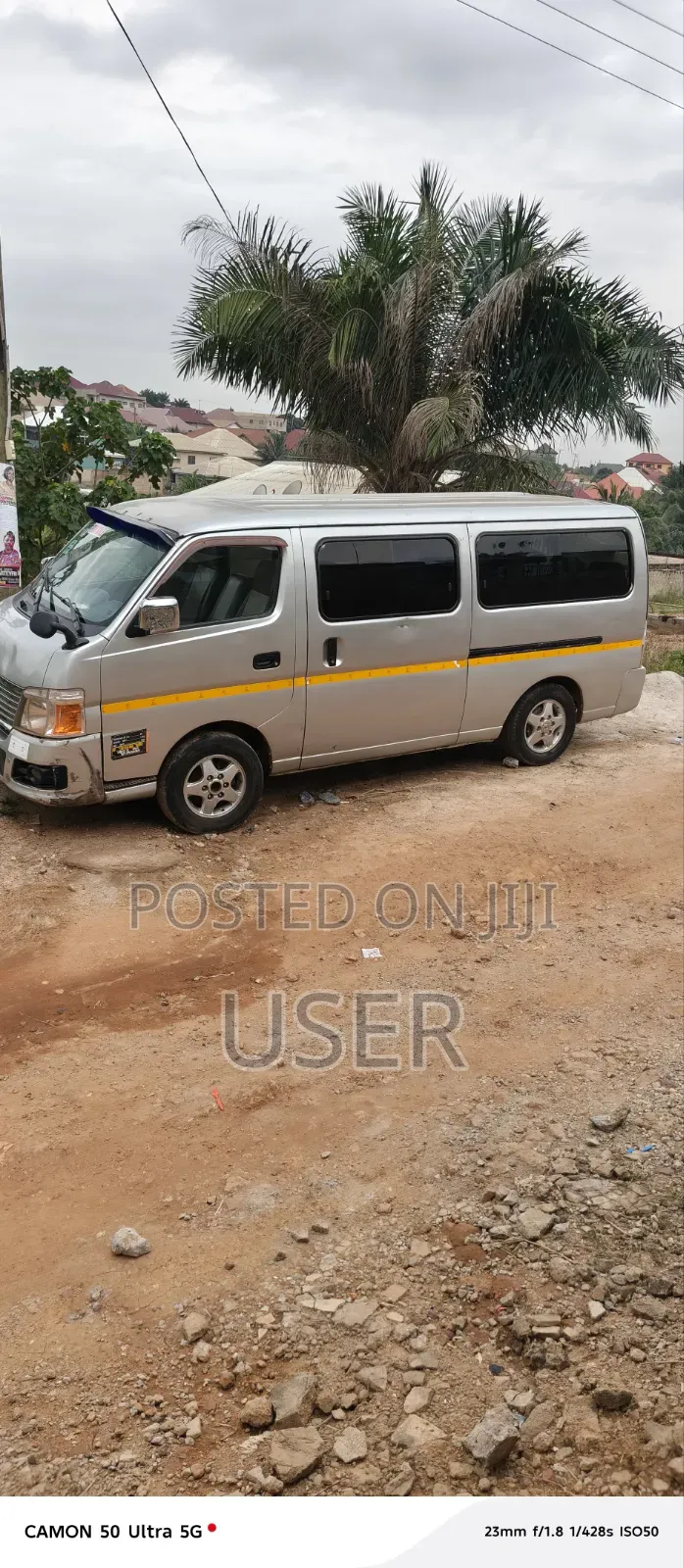 Nissan Caravan (Urvan) 2012 Silver