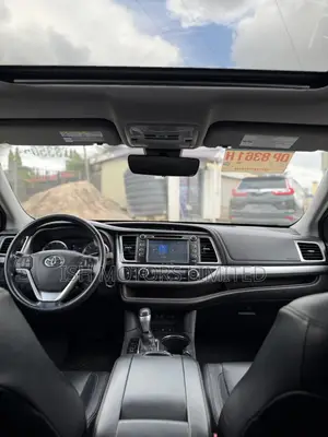 Toyota Highlander XLE 2019 Black
