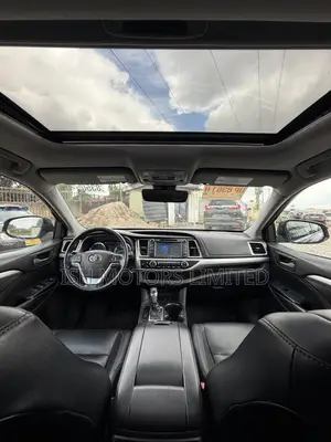 Toyota Highlander XLE 2019 Black