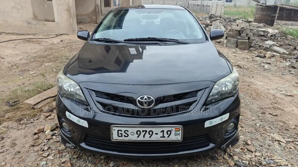 Toyota Corolla 2013 Black