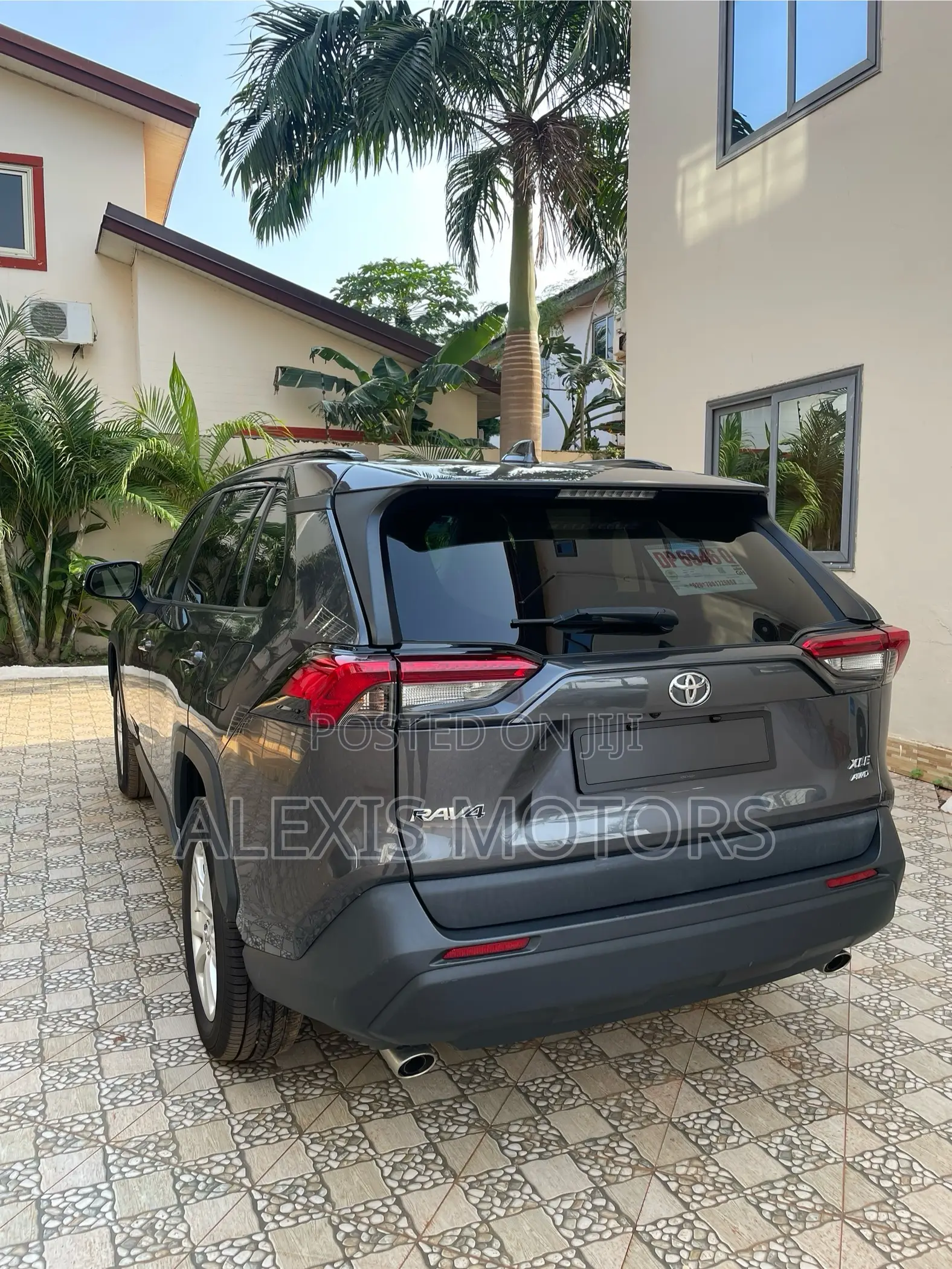 Toyota RAV4 XLE AWD 2019 Gray