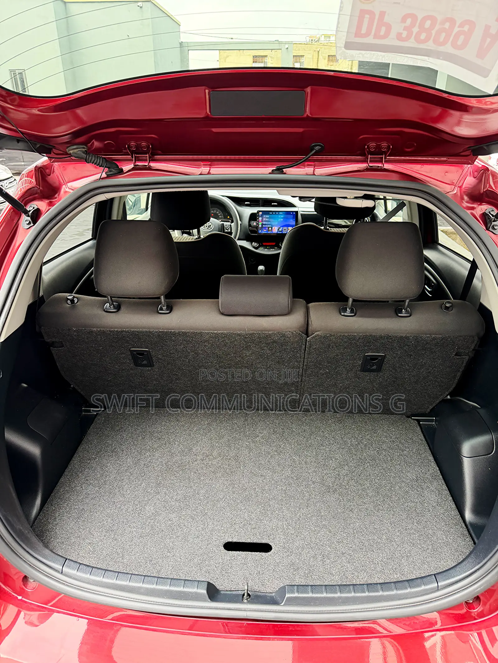 Toyota Vitz 1.3 FWD 5dr 2018 Maroon