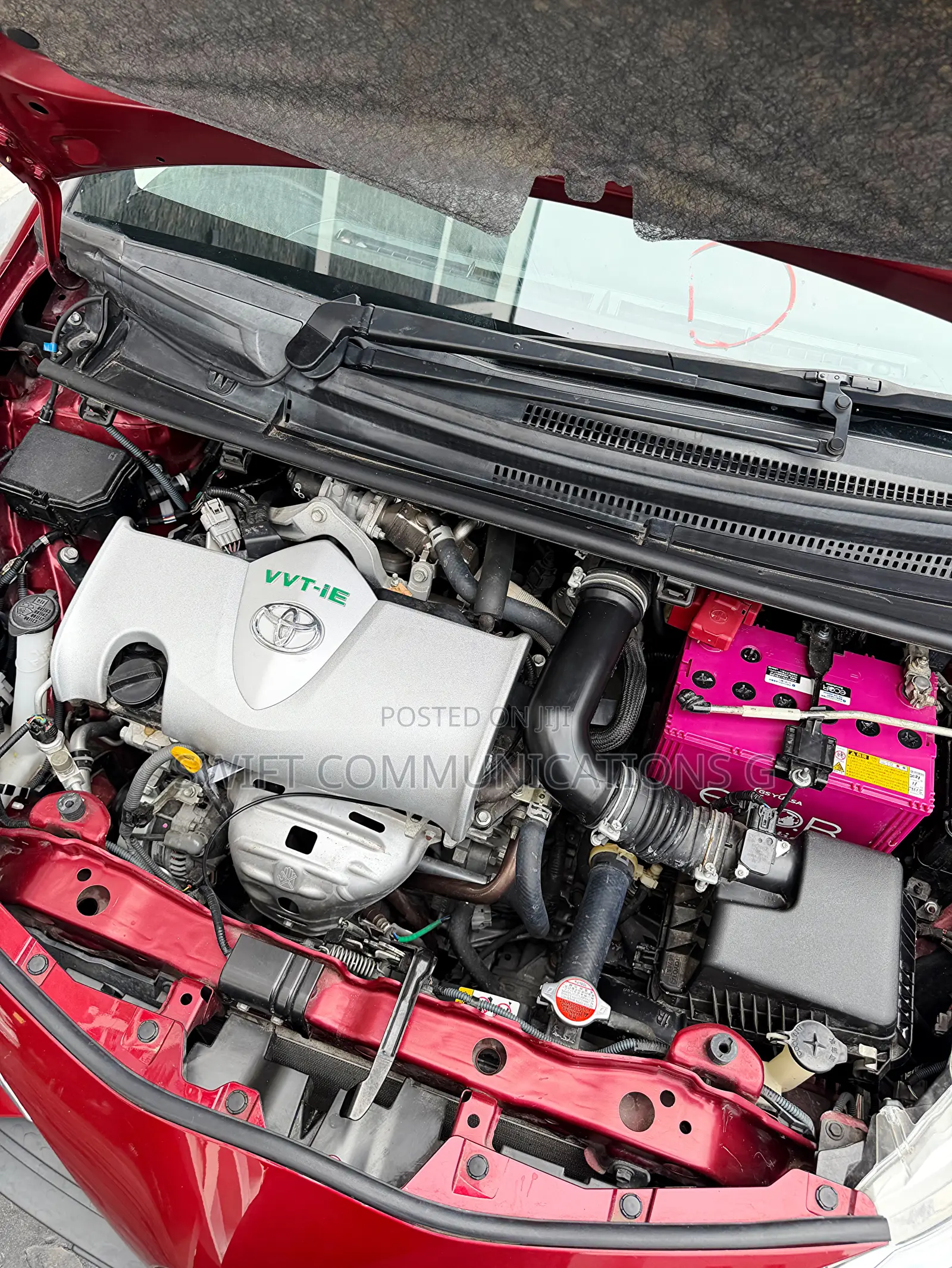 Toyota Vitz 1.3 FWD 5dr 2018 Maroon