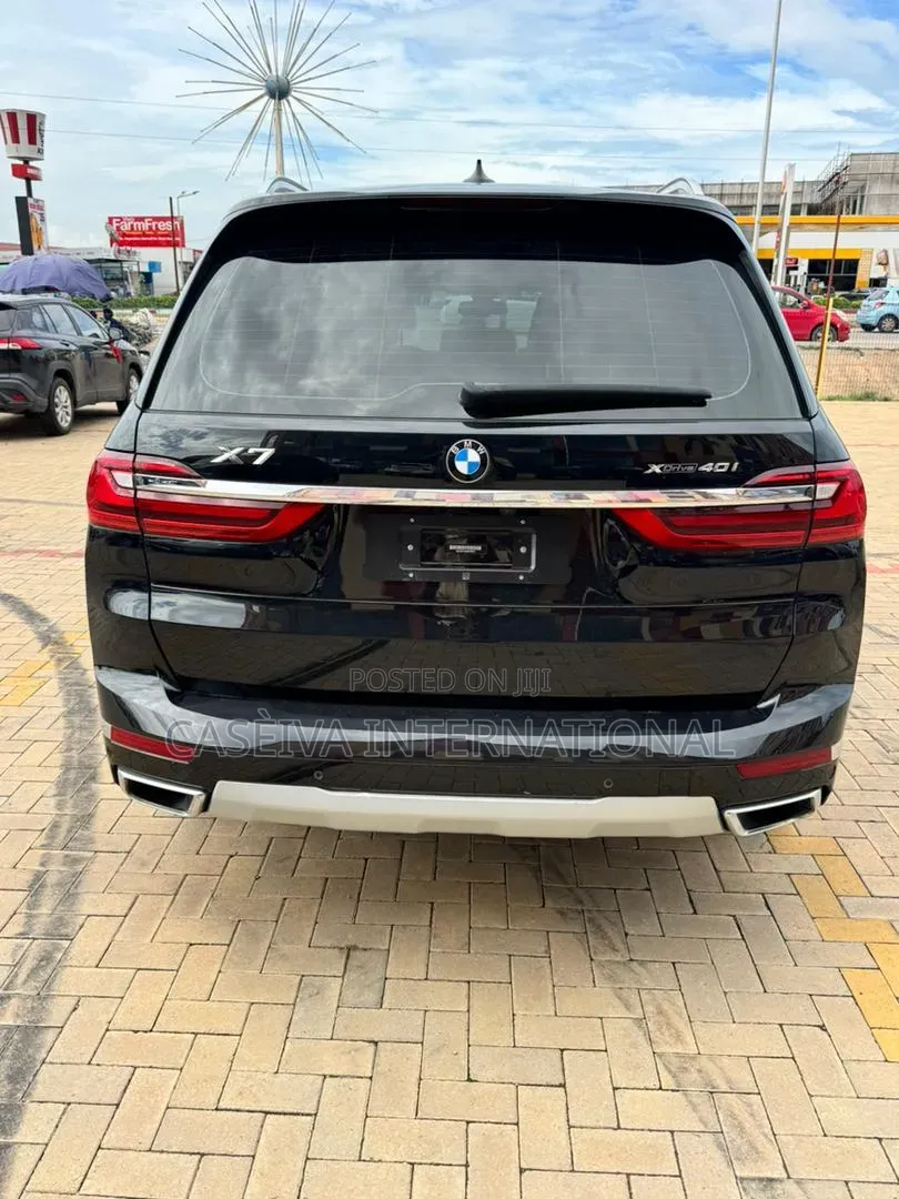 BMW X7 xDrive40i Sports Activity Vehicle 2025 Black