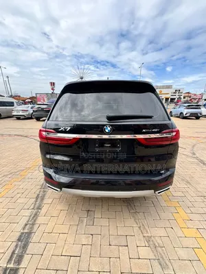 BMW X7 xDrive40i Sports Activity Vehicle 2025 Black