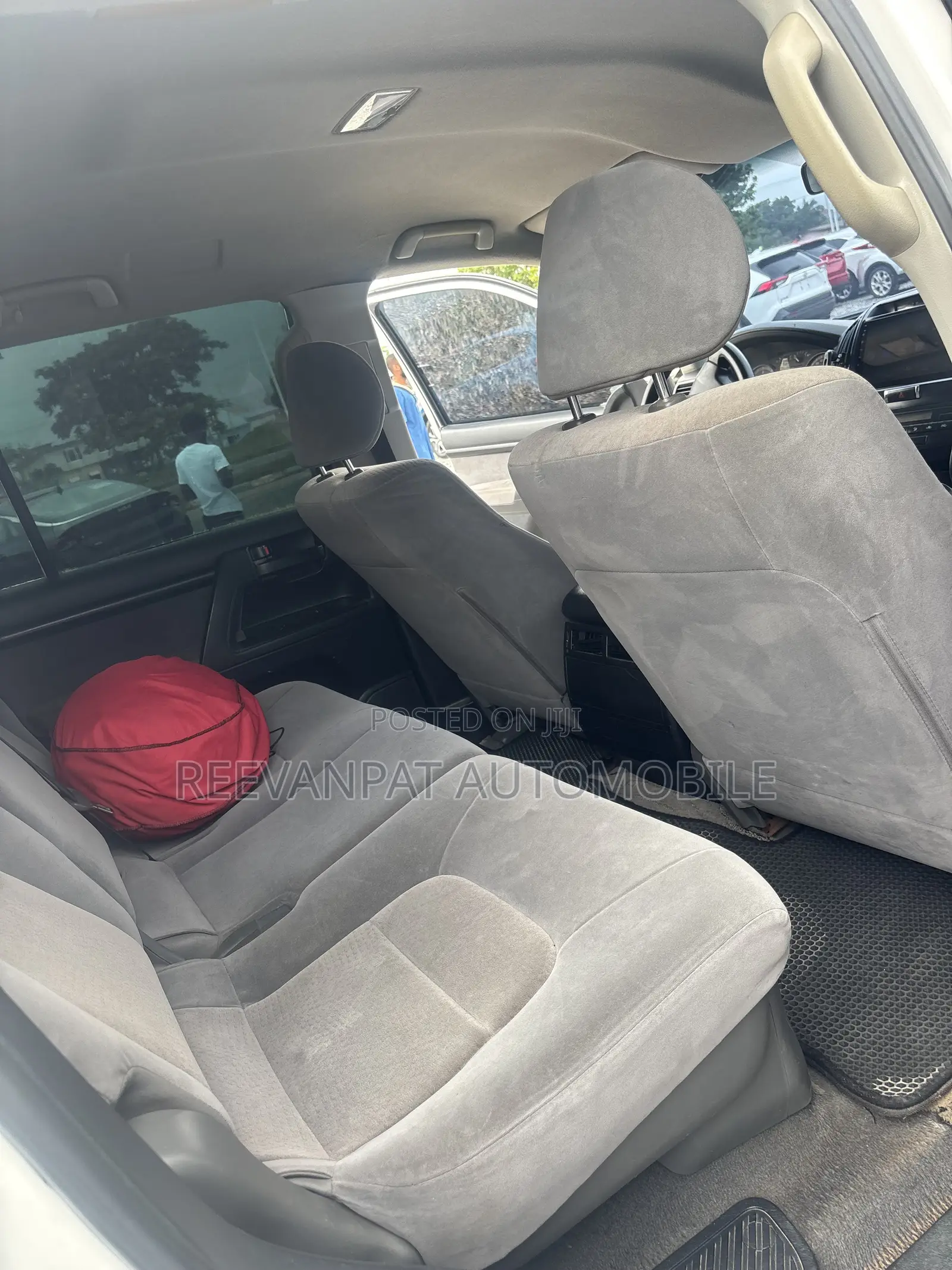 Toyota Land Cruiser 2009 White