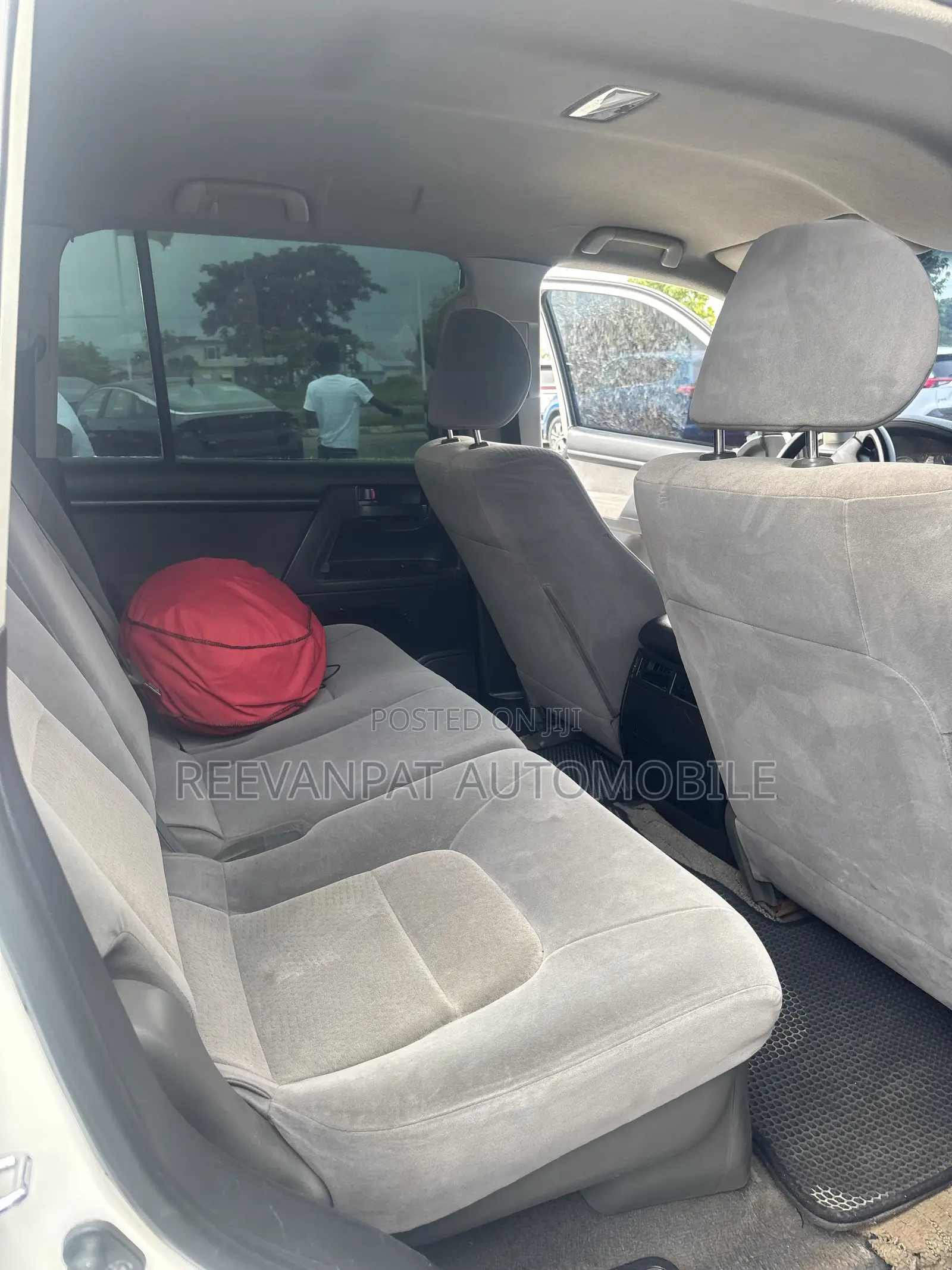 Toyota Land Cruiser 2009 White