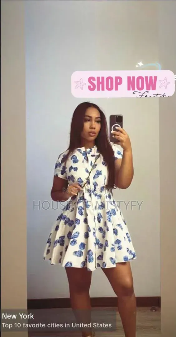 Ladies Short Gown