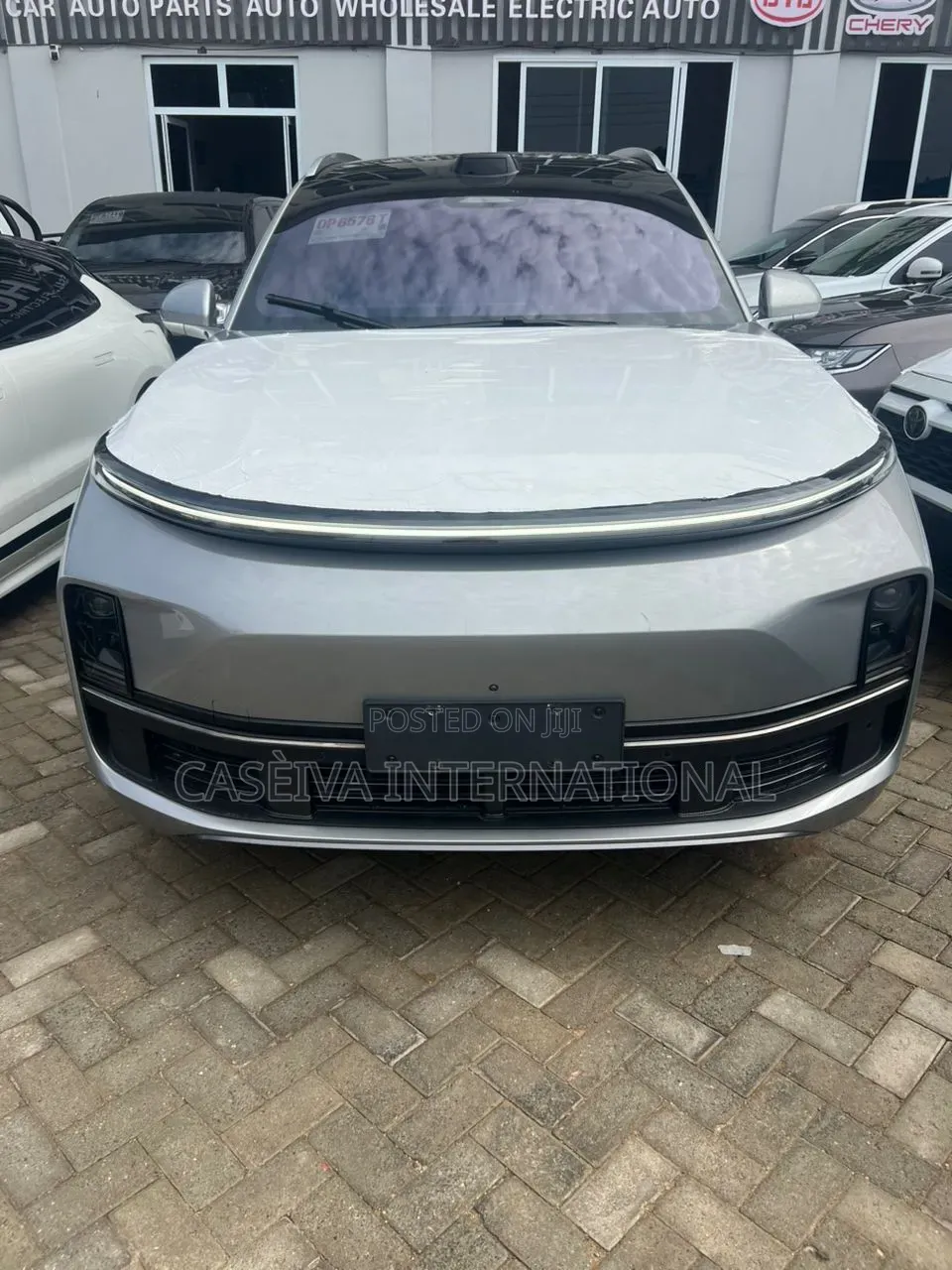 Li Auto L9 1.5 Hybrid AWD 2022 Silver