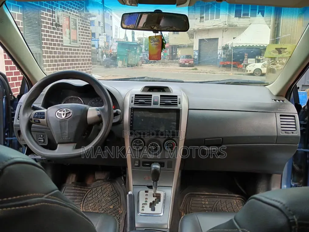 Toyota Corolla 2013 Blue