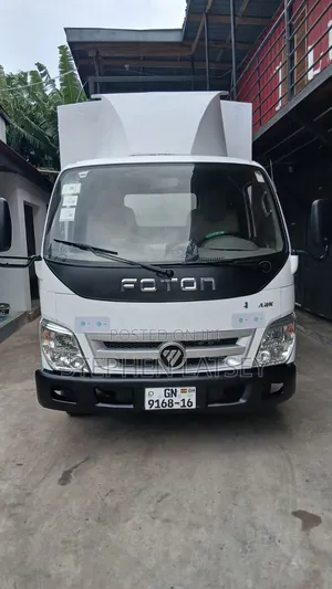 Double Cabin Truck