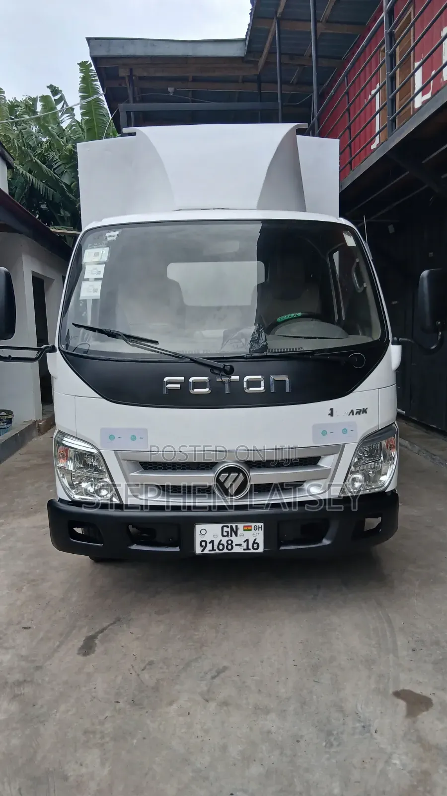 Double Cabin Truck
