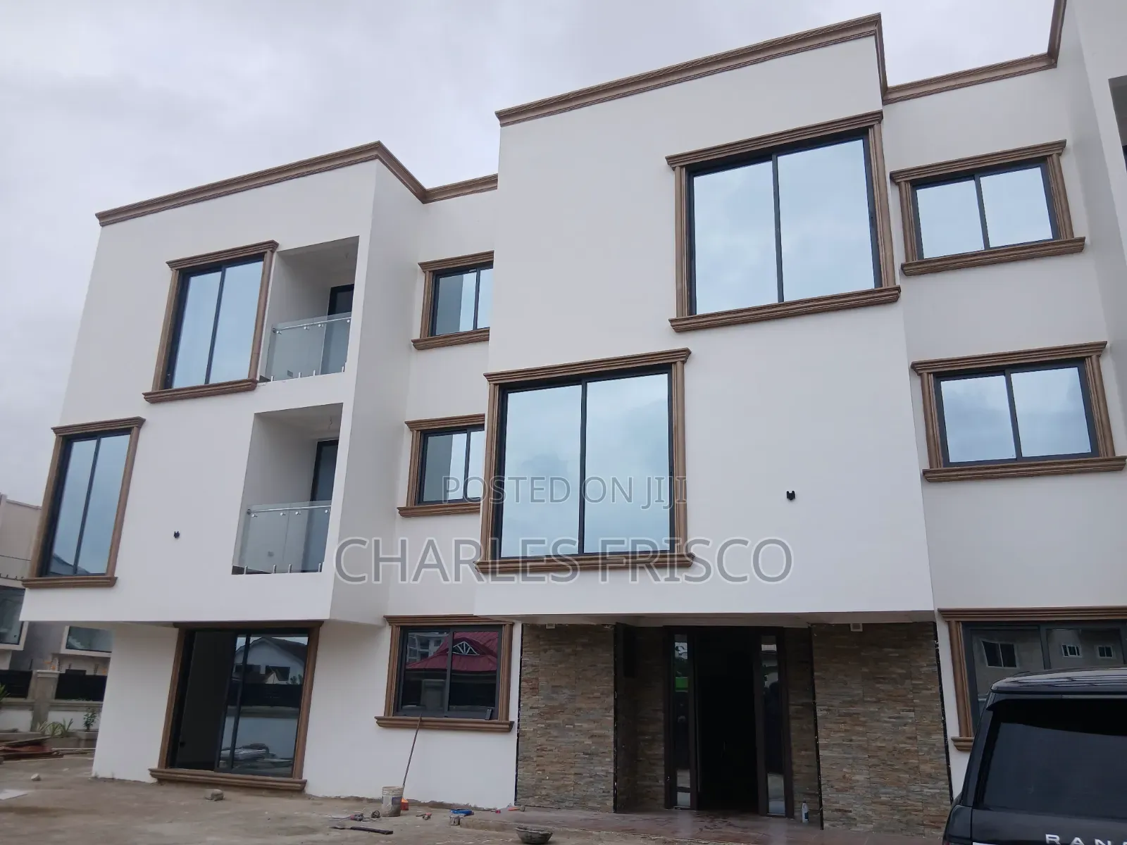 3bdrm Apartment in Ajiringanor Ability for sale