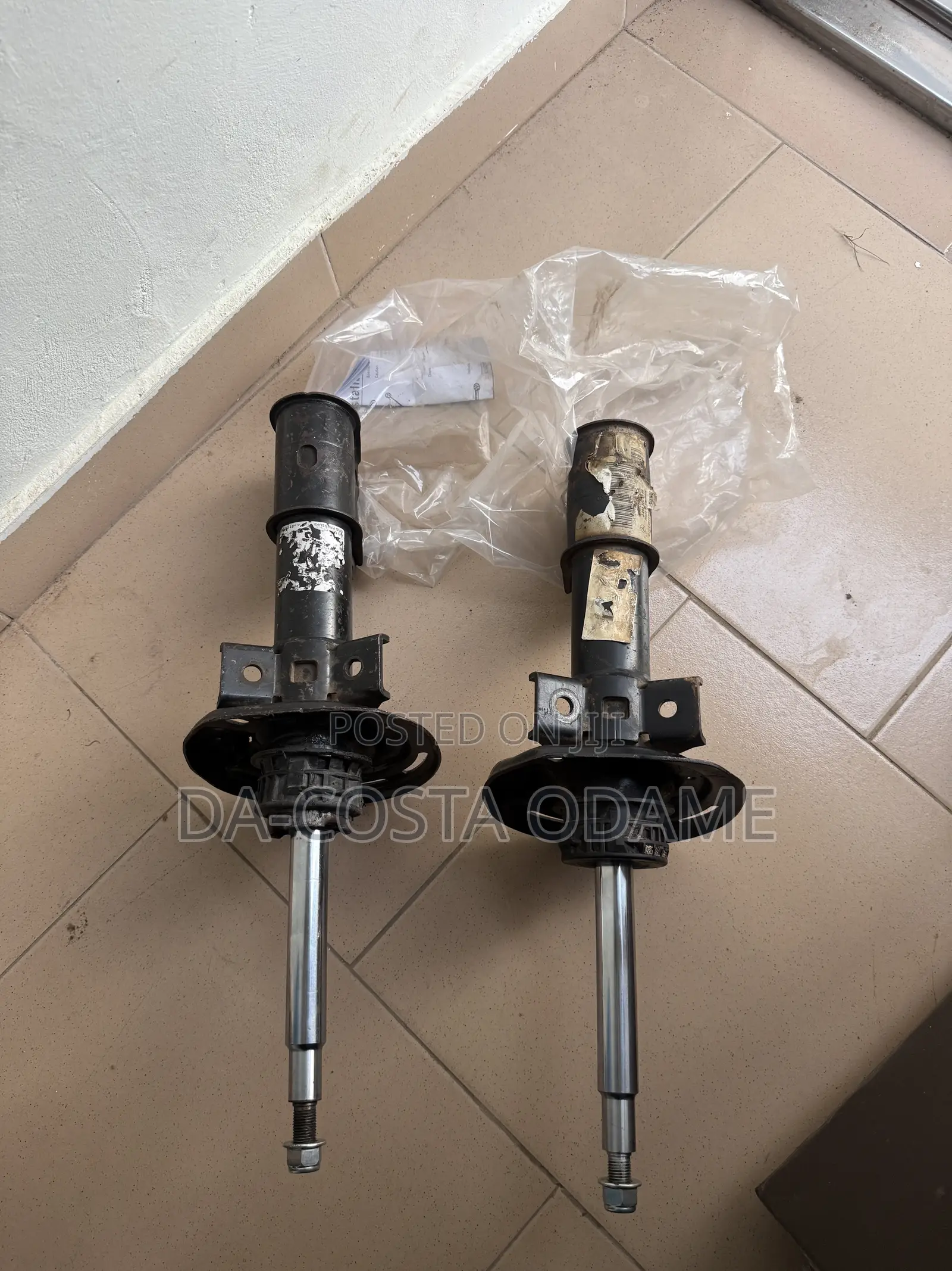 Mercedez Benz C250 C300 W204 2013/2014 Front Shock Absorber