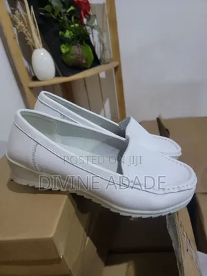Nurses Shoes