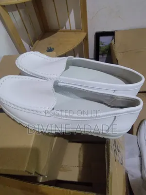 Nurses Shoes