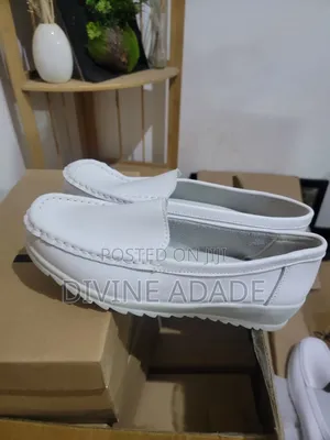 Nurses Shoes