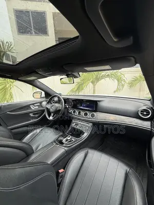 Mercedes-Benz E300 2018 White
