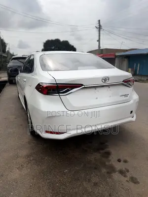 Toyota Corolla 2020 White