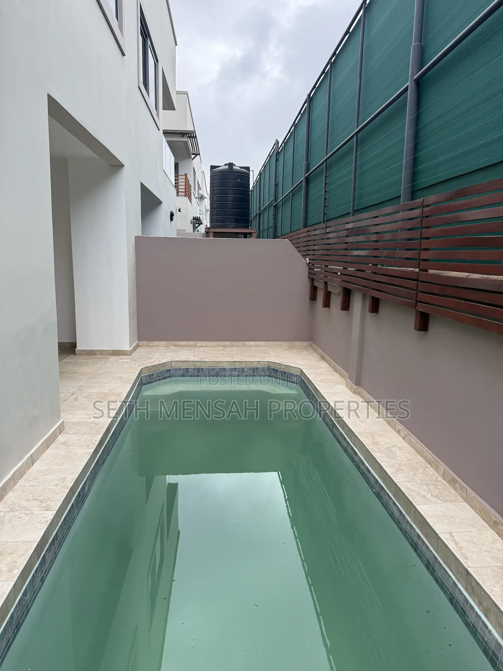 3bdrm House in 3 Bedroom Townhouse, US Embassy Area for rent